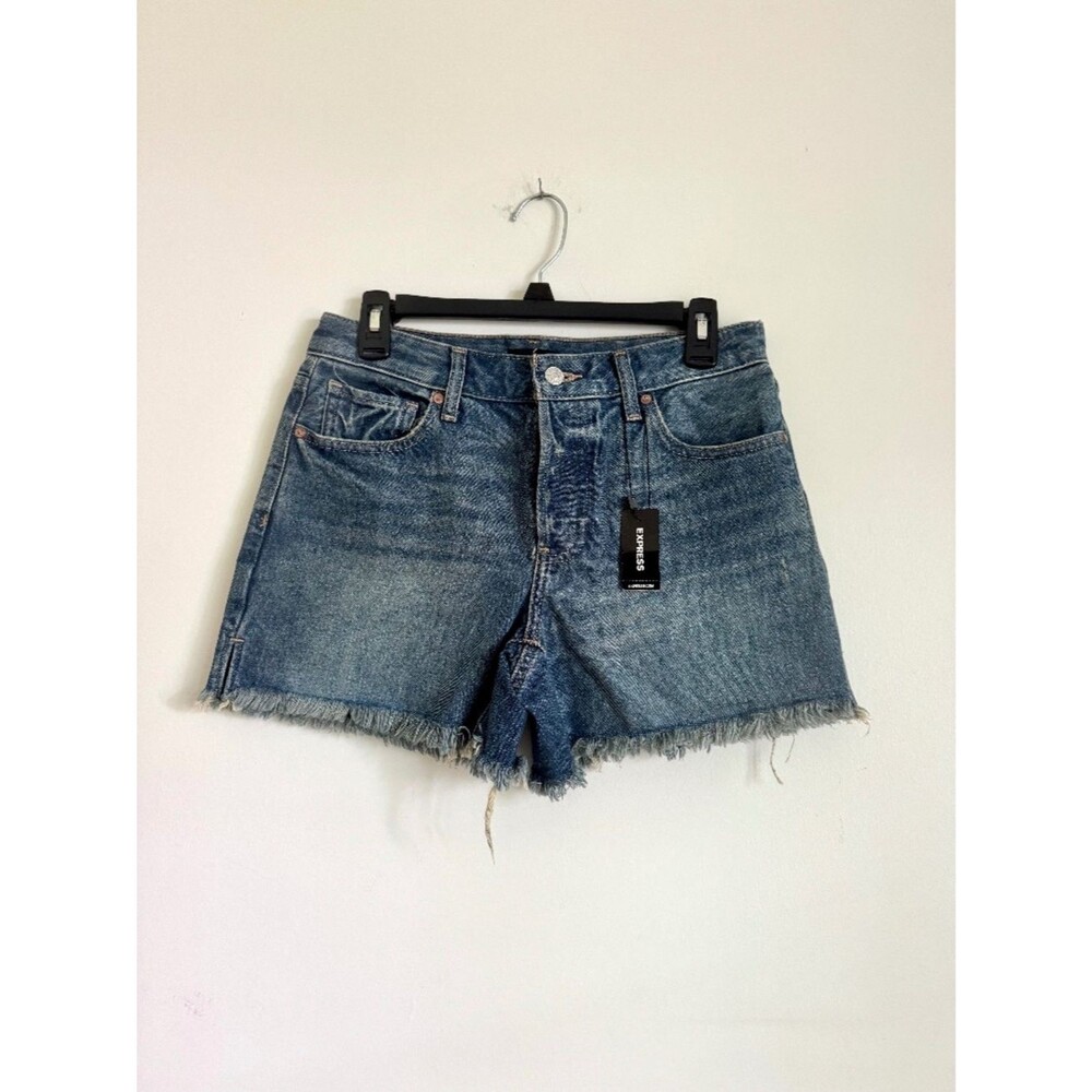NWT Express Boyfriend Midi Mid-Rise Raw Hem Button Fly Jean Shorts | Size 4